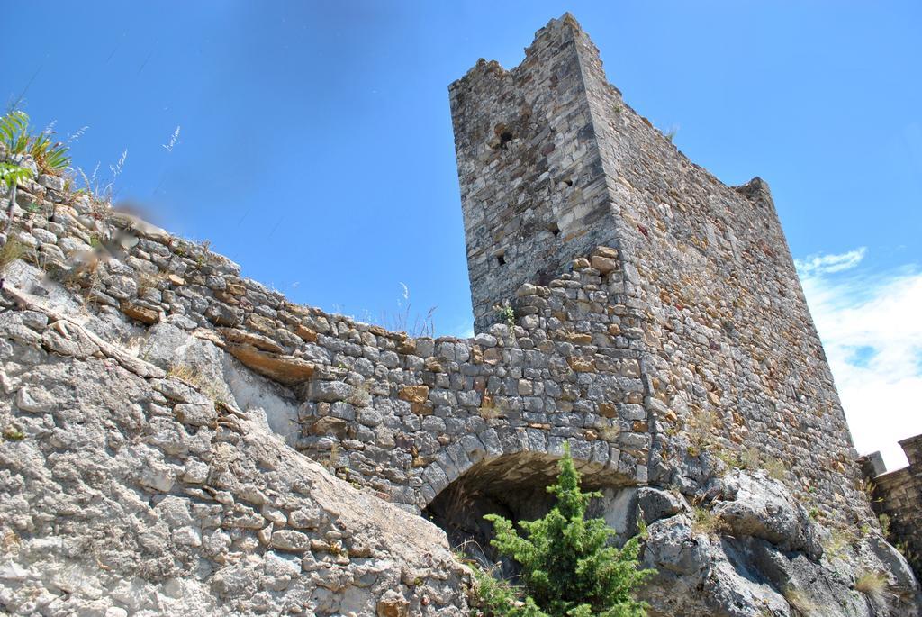 La Sarrasine Villa Aigueze Dış mekan fotoğraf